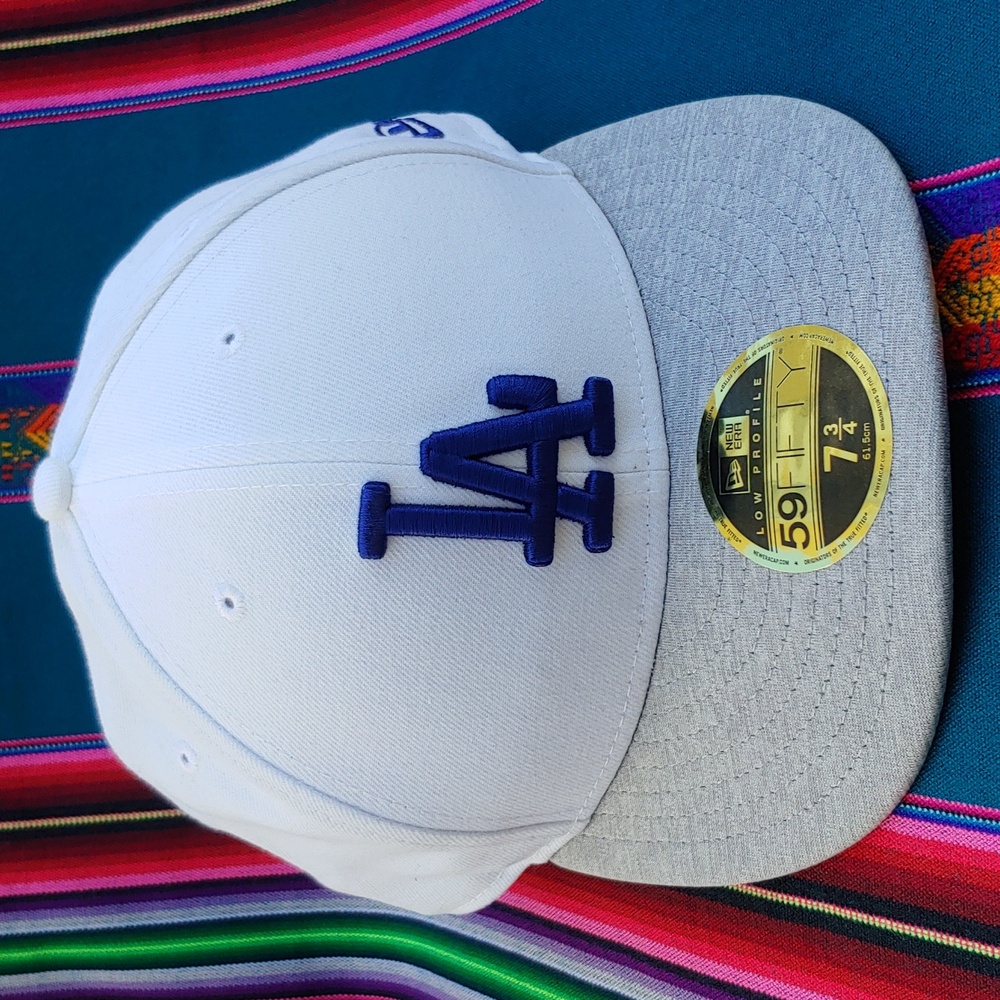 New Era Dodgers 59FIFTY Low Profile 7 3/4 Baseball Cap White Gray and Blue Logo